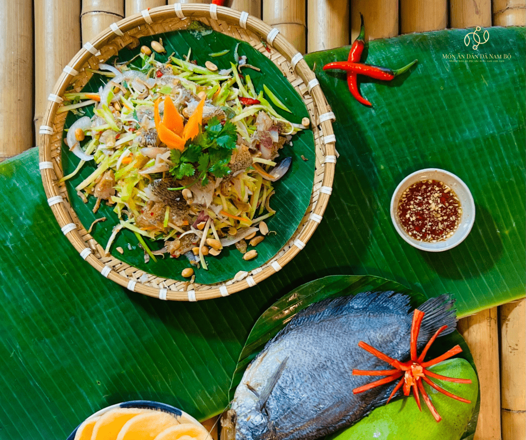 Gỏi xoài khô sặc